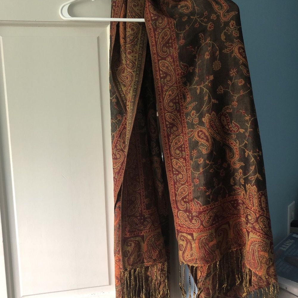 Pashmina wrap